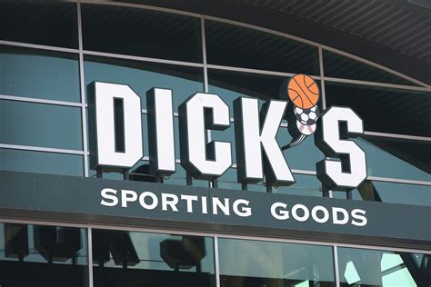 Dicks Sporting Goods Inc Dks Stock Shares Surge 24 After Guidance Lift And Q1 Earnings Beat