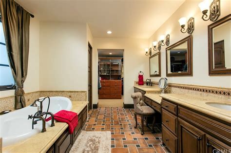 Best Bathroom Flooring Options Designs Ideas Pictures