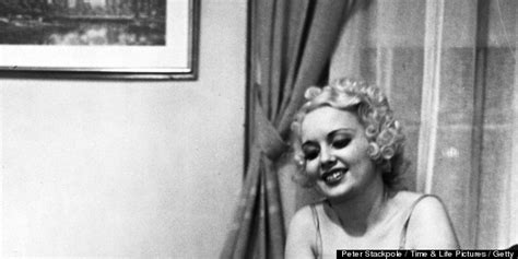 How A Wife Should Undress Sex Advice From 1930s Burlesque Stars