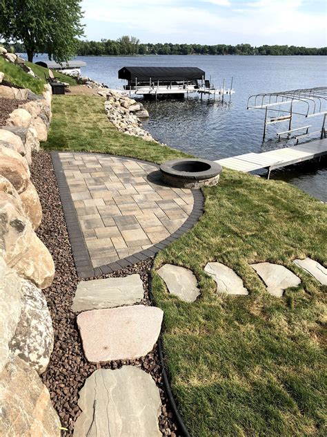 Landscaping With Boulders Landscaping Retaining Walls Landscaping