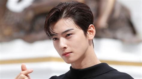 Former Co Stars Say Cha Eun Woo S Heart Is As Beautiful As His Face