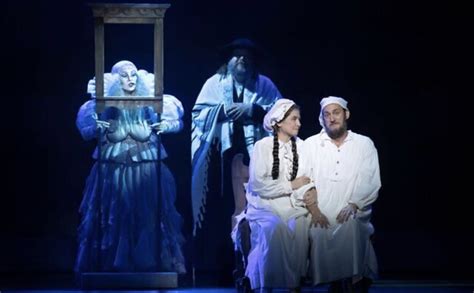 Review Broadways Revival Of Fiddler On The Roof Spotlights Themes