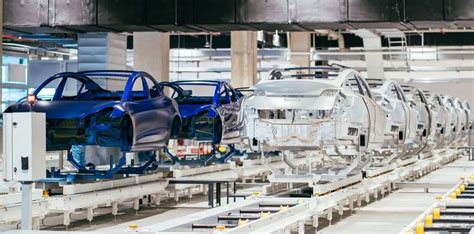 Previously, the starting price for model 3 sedans made in tesla's shanghai factory with a standard driving range was 271,550 yuan, after state tesla sold more than 11,000 vehicles, mostly model 3s, in august in china, the world's biggest car market. Tesla becomes one of China's top local electric car ...