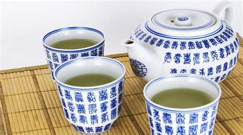 Although, as noted above, there are if you're not one for drinking green tea before bed because of the caffeine content, here are some herbal options to try.there are herbal blends for. Amazing Benefits of Drinking Green Tea Before Bed