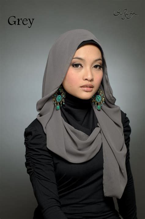 Voici 20 Modèles De Hijab Modernes Inspirés Printemps À Tester Des Styles Très Chic Et Ultra