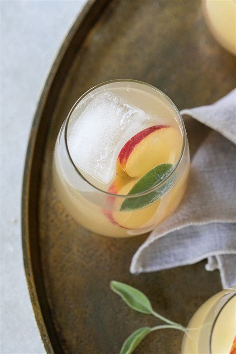 Were All About An Easy Cocktail Full Of Fall Flavors This Apple