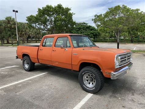 1972 Dodge W200 Crew Cab Pickup Truck 4wd Automatic Power Wagon For