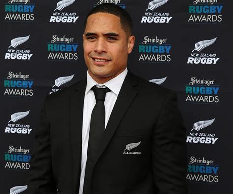 Aaron Smith Apologises For Toilet Incident Womans Day