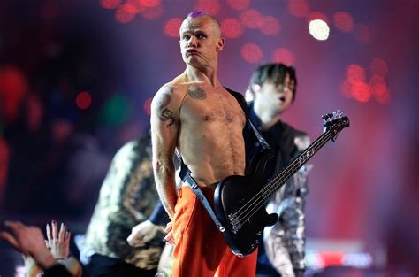 Red Hot Chili Peppers Didnt Even Plug In Their Guitars For The Super Bowl Stereogum