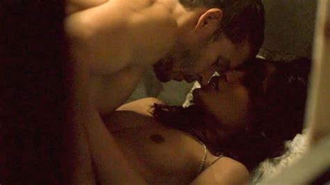 Freida Pinto Nude Pics Naked In Sex Scenes Scandal Planet