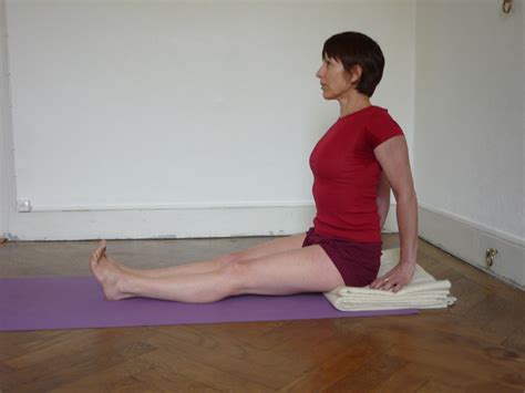 16 Urdhva Dandasana Yoga Poses