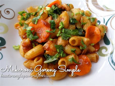Makaroni terbuat dari campuran gandum jenis durum, tepung terigu, dan air. Makaroni Goreng Mudah dan sedap - Buat Orang Lapo