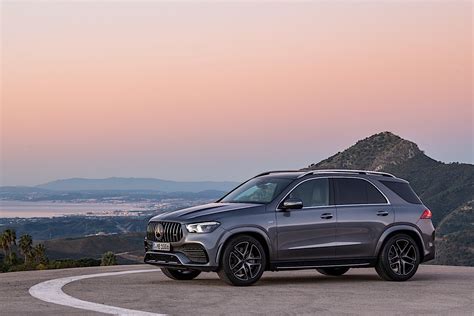 Explore the amg gle 53 4matic+ coupe, including specifications, key features, packages and more. 2020 Mercedes-AMG GLE 53 Review - autoevolution