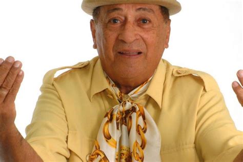 Ai quem me dera voltar pros braços do meu xodó saudade assim faz roer e amarga qui nem jiló mas ninguém pode dizer que me viu triste a chorar saudade, o meu remédio é cantar. Piora estado de saúde do cantor Genival Lacerda, internado na UTI com Covid-19 | Coronavírus em ...