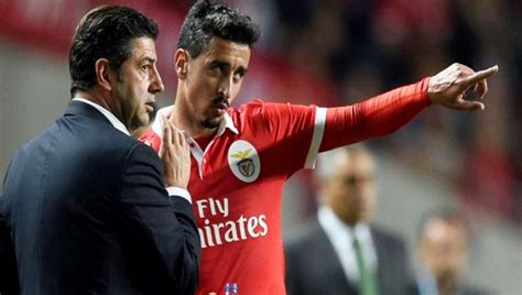 O jogo is a portuguese daily sport newspaper published in porto. «Jogos contra o Benfica têm realidade muito diferente ...