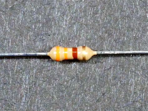 Resistor 330 Ohm 5 14w 25 Pack Protosupplies