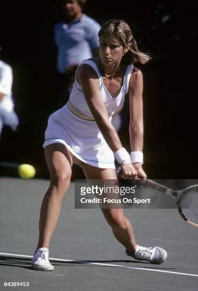 Tennis Player Chris Evert Lloyd Of The Usa Sets Up For A Backhand News Photo Getty Images