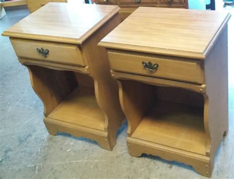 Maybe you would like to learn more about one of these? UHURU FURNITURE & COLLECTIBLES: SOLD Colonial Maple 18 ...