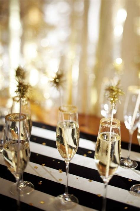 70 sparkling new year eve wedding ideas new years eve weddings gold rush party new years eve