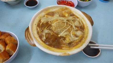 Getting a soup such a bak kut teh clear isn't complicated, but there are some steps that need to be followed in order to end up with a clear, rich. Our Journey : Penang Perak Road - Khoon Klang Bak Kut Teh ...