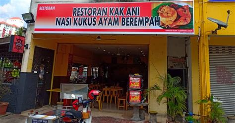 Buttee chixken was nice but not enough sauce. Selera bertambah di Restoran Kak Ani - Wilayahku