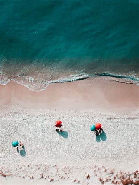 Beach Pictures Download Free Images On Unsplash Summerbeach In