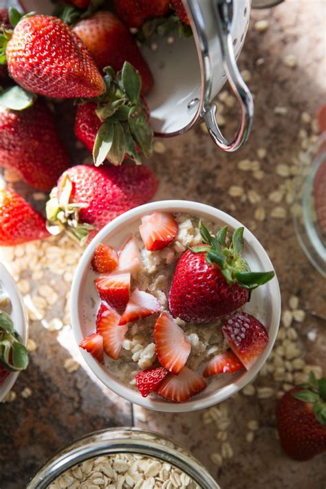 Strawberries And Cream Oatmeal Breakfast Fast Nutritious Breakfast