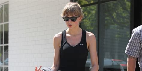 Taylor Swift Hits The Gym In Short Shorts Photo Huffpost
