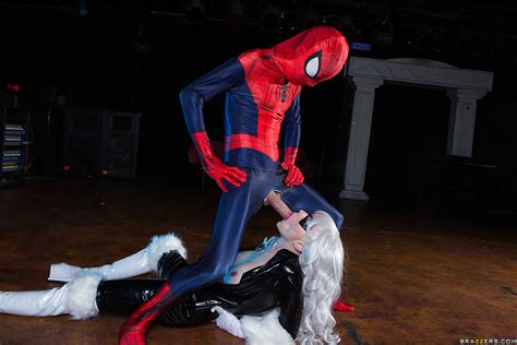 Spider Man Fucks Platinum Blonde Villain In Latex Showing Why He Is A