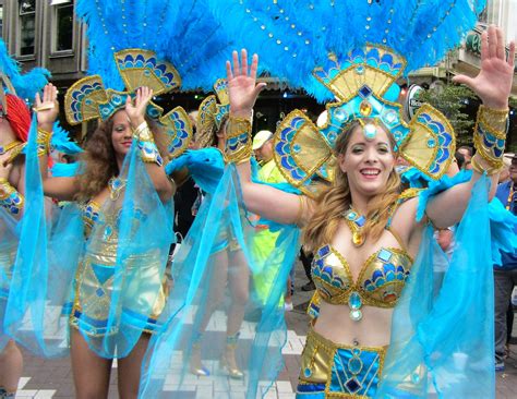 Gambar Menari Karnaval Parade Festival Rotterdam Kesenangan