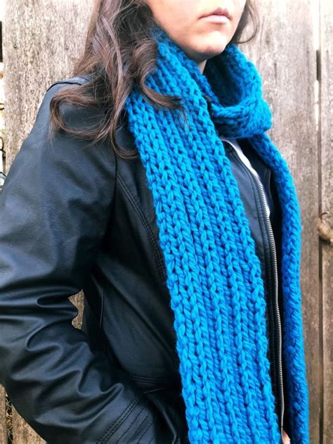 Easy Beginner Knit Scarf With Video Tutorial
