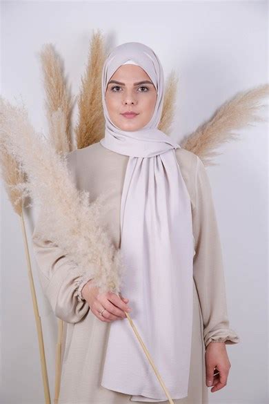 Hijab Fresh Nude Dilek Yamakoglu
