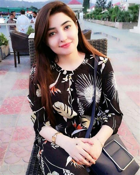 Gul Panra 아름다운 파키스탄 파슈토어 가수 소녀 여배우 dp HD 전화 배경 화면 Pxfuel