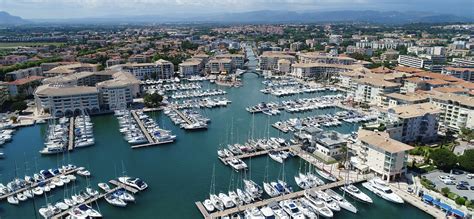Cancel free on most hotels. Marché Traditionnel Port-Fréjus | Estérel Côte d'Azur