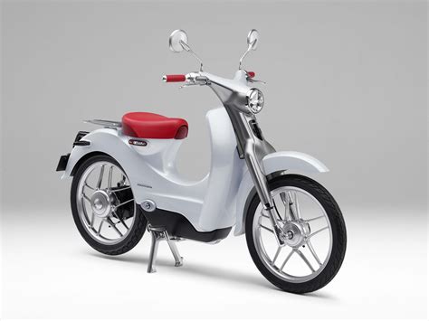 Honda Ev Cub Concept Debuts Yet Again Asphalt And Rubber