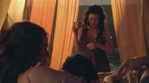 Lucy Lawless Jaime Murray Spartacus Gods Of The Arena 2011