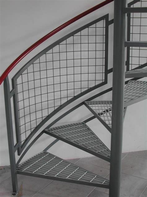 Direct Factory Hot Dip Galvanized Spiral Steel Stair Treads Grating