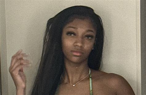 Look Sports World Reacts To Angel Reese S Swimsuit Photo The Spun