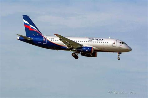 Sukhoi Superjet 100 Ssj100 Afl2000 Arriving Rwy33 Warsaw Landing