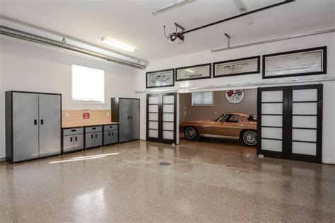 Our cabinets come in 14 different finishes, 4 powder coated handle finishes, and even more countertop choices. Custom Garage - Contemporary - Garage - Toronto - by ...