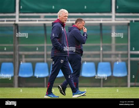 West Ham United Manager David Moyes Left And First Team Coach Billy Mckinlay During A Training