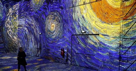 Mesmerizing Photos From The Vincent Van Gogh Exhibit That Lets You Walk Through The Artist S