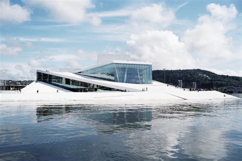 Modern Architecture Oslo Opera House By Snøhetta Oslo Norway