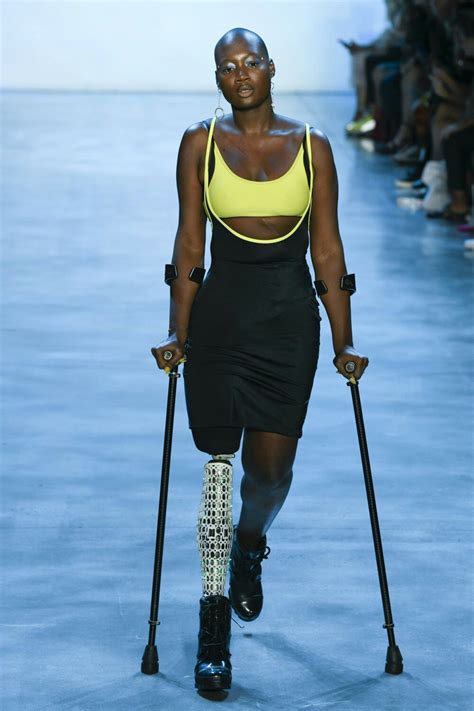 Meet 28 Year Old Amputee Model With One Leg Who Walked The Runway At