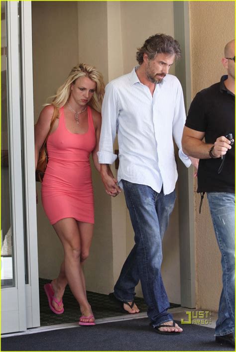 britney spears and jason trawick holding hands photo 2458135 britney spears jason trawick