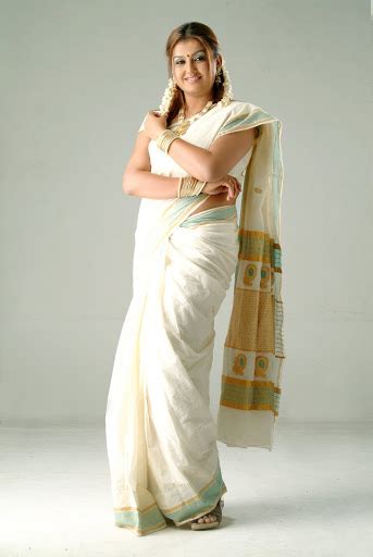 Beauty Galore HD Sona Heiden Hot Saree Photoshoot In Tamil Style