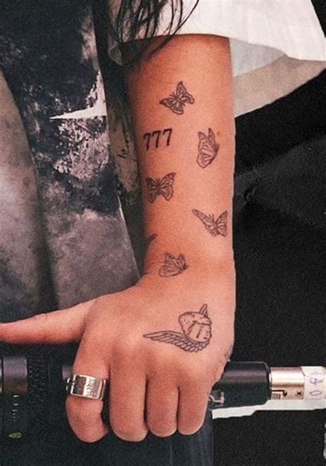 Pin By Samantha Carl On Nessa Barrett In 2021 Hand Tattoos For Girls