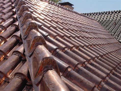 Premium quality roof tiles may cost you around $80 to $110 per square meter. Average Labour Cost/Price to Replace/Repair Hip/Ridge ...