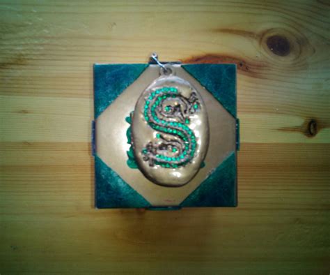 It looks like you're using artstation from canada. The Slytherin's Locket : 11 Steps (with Pictures ...