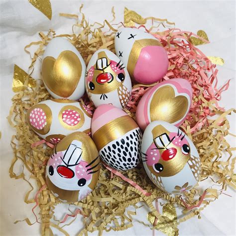 Set Of 6 Painted Wood Easter Eggs White Floral Painted Eggs Etsy
